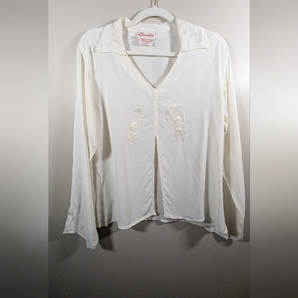 Vintage slit embroidered collar top - Picture 1 of 6